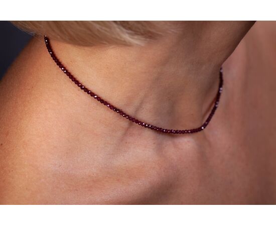 Нить из граната